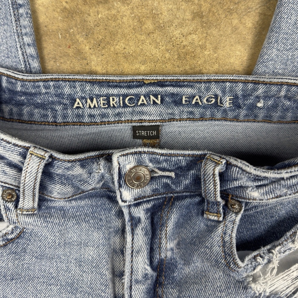 American Eagle Mom‎ Jean Women's Size 4 Blue Distressed High-Rise Tapered Leg